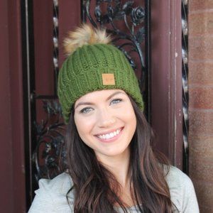 Slouchy Pom Beanie - Green